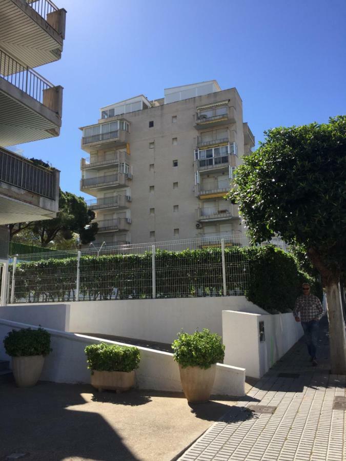 Apartamento Familiar Leomar Salou Bagian luar foto